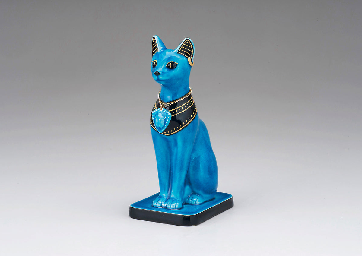 BASTET — Guardian of Poise and Quiet Strength