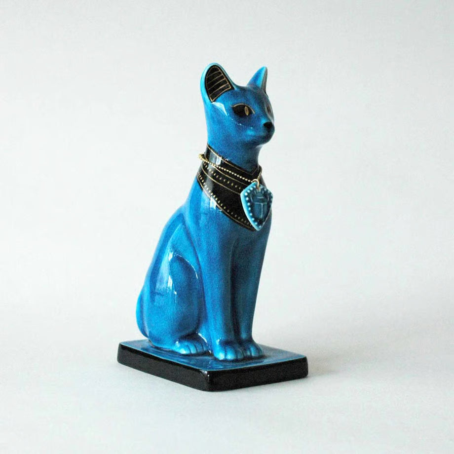 BASTET — Guardian of Poise and Quiet Strength