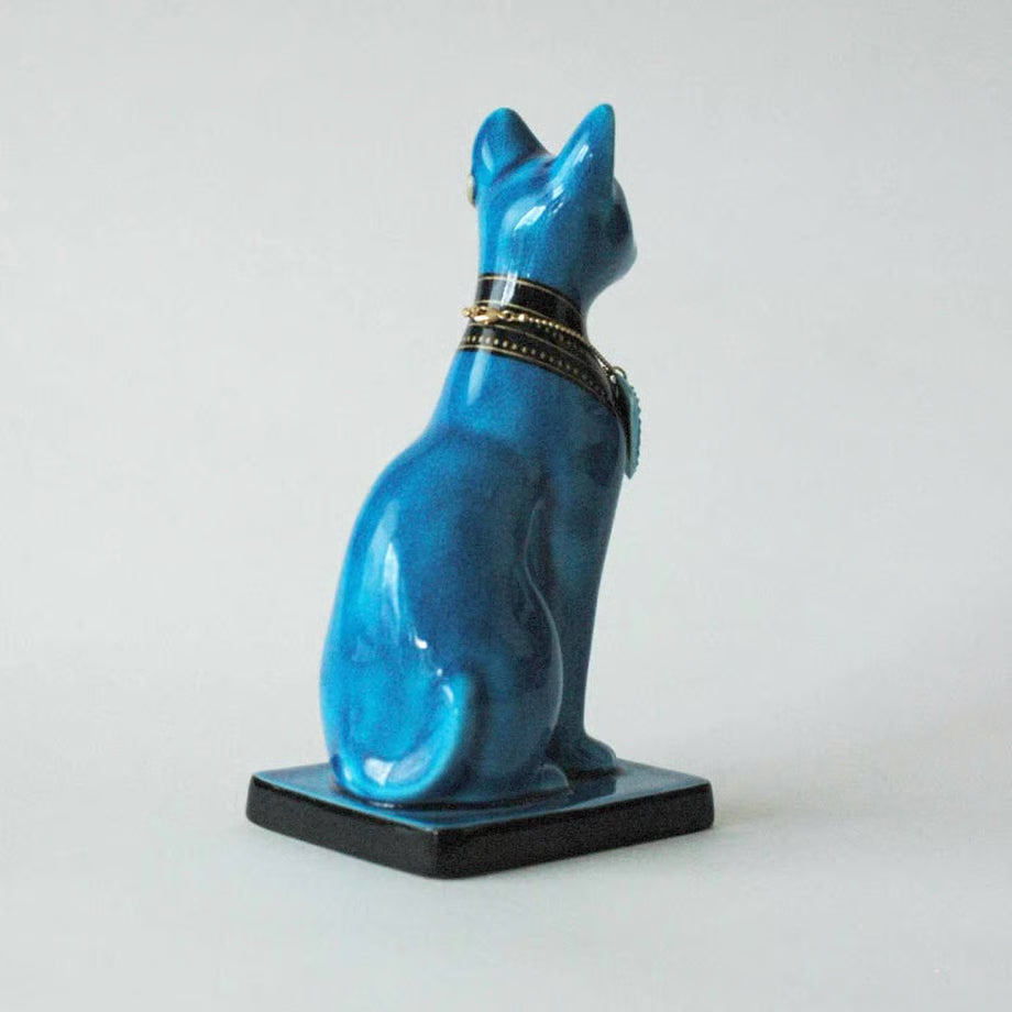 BASTET — Guardian of Poise and Quiet Strength